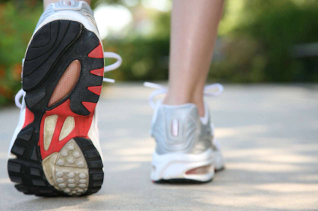 Tracking the Calories You Burn Per Mile From Walking