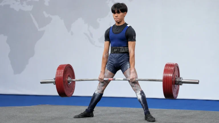 Illustrative recreation of 17-year-old Allan Duong Dinh Hy locking out a 246.5-kilogram sub-junior world-record deadlift